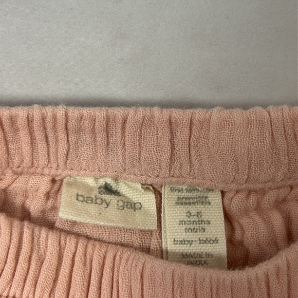 GAP - set of 3 pull on baby pants. Size 3-6 months - Picture 3 of 10